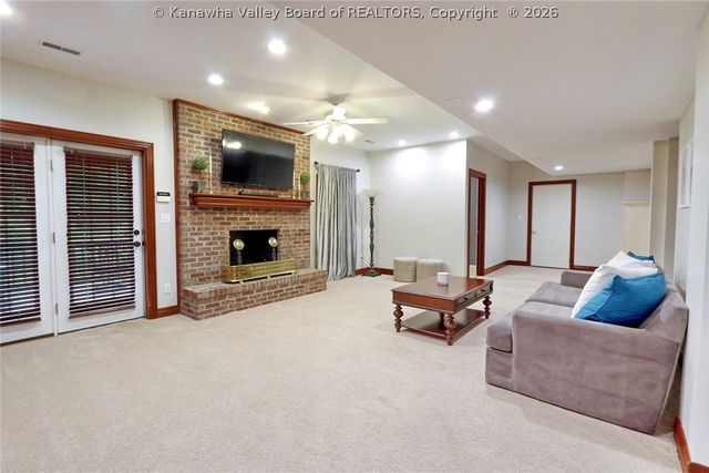205 Georgetown Place, Charleston, WV 25314