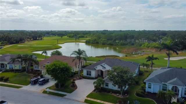 522 PLANTERS MANOR WAY, Bradenton, FL 34212