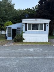 27 Woodward Unit 5 Road, Lincoln, RI 02865