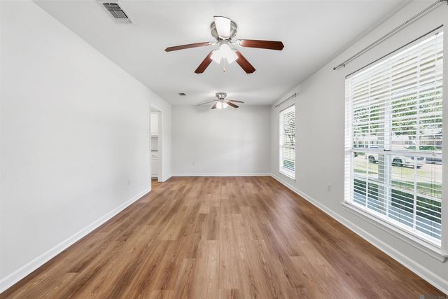 15833 Hogenville Ave, Baton Rouge, LA 70817