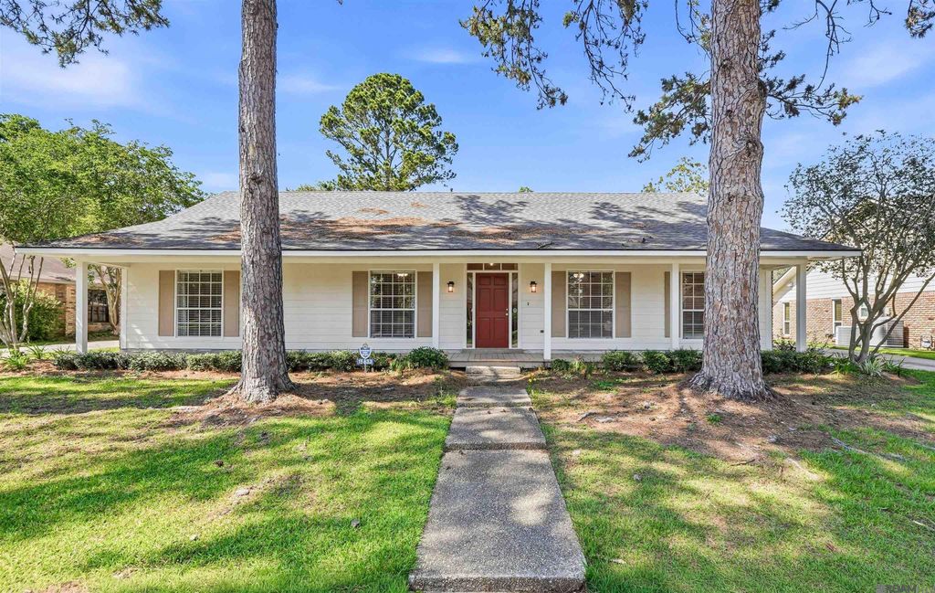 15833 Hogenville Ave, Baton Rouge, LA 70817