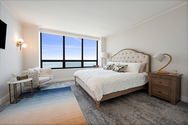 180 E Pearson Street 7203, Chicago, IL 60611