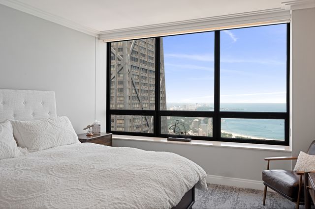 180 E Pearson Street 7203, Chicago, IL 60611