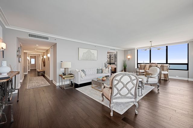 180 E Pearson Street 7203, Chicago, IL 60611