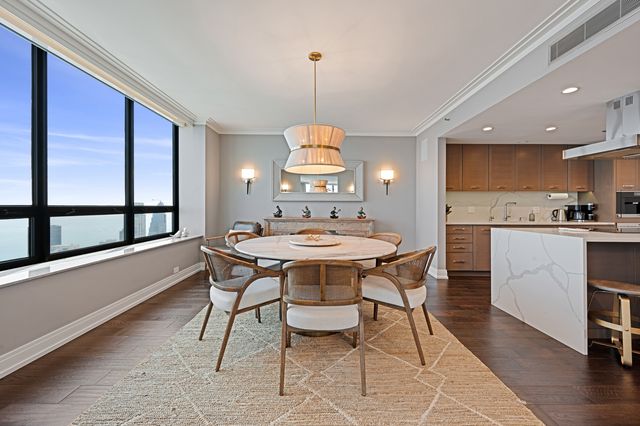 180 E Pearson Street 7203, Chicago, IL 60611