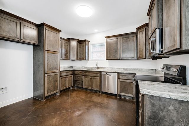 1525 Cherry Bark Drive, Conway, AR 72034