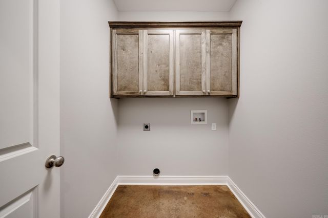 1525 Cherry Bark Drive, Conway, AR 72034