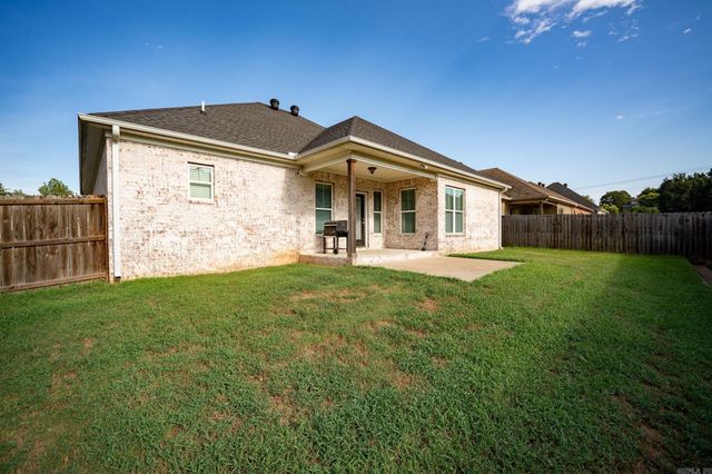 1525 Cherry Bark Drive, Conway, AR 72034