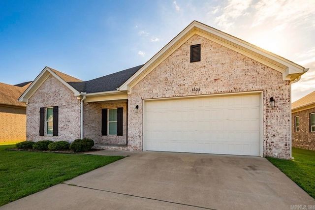 1525 Cherry Bark Drive, Conway, AR 72034