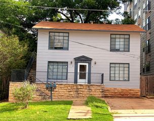 1008 W 25th ST A, Austin, TX 78705