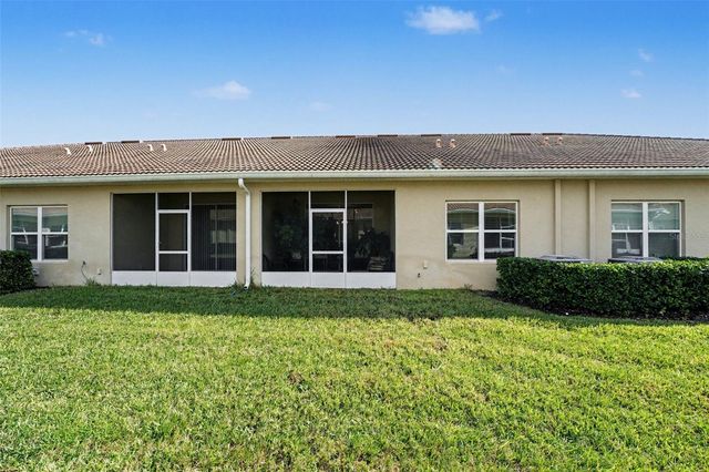 1183 TRAPPERS TRAIL LOOP, Davenport, FL 33896