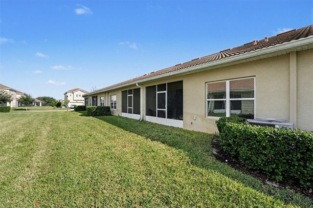 1183 TRAPPERS TRAIL LOOP, Davenport, FL 33896