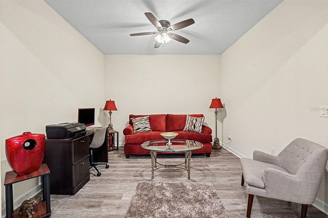 1183 TRAPPERS TRAIL LOOP, Davenport, FL 33896