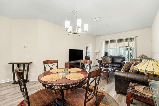 1183 TRAPPERS TRAIL LOOP, Davenport, FL 33896