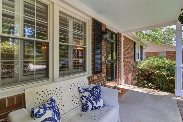 421 Bartell DR, Chesapeake, VA 23322