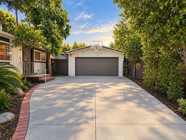11751 Hortense, Valley Village, CA 91607