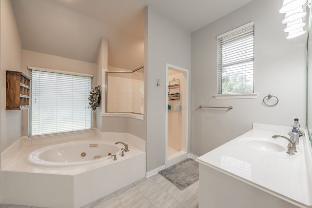 161 Deer Crossing Way, Azle, TX 76020