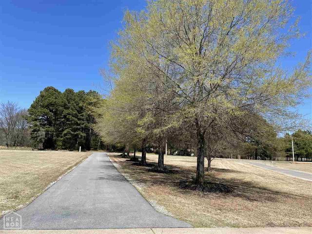 4405 Peachtree Avenue, Jonesboro, AR 72405