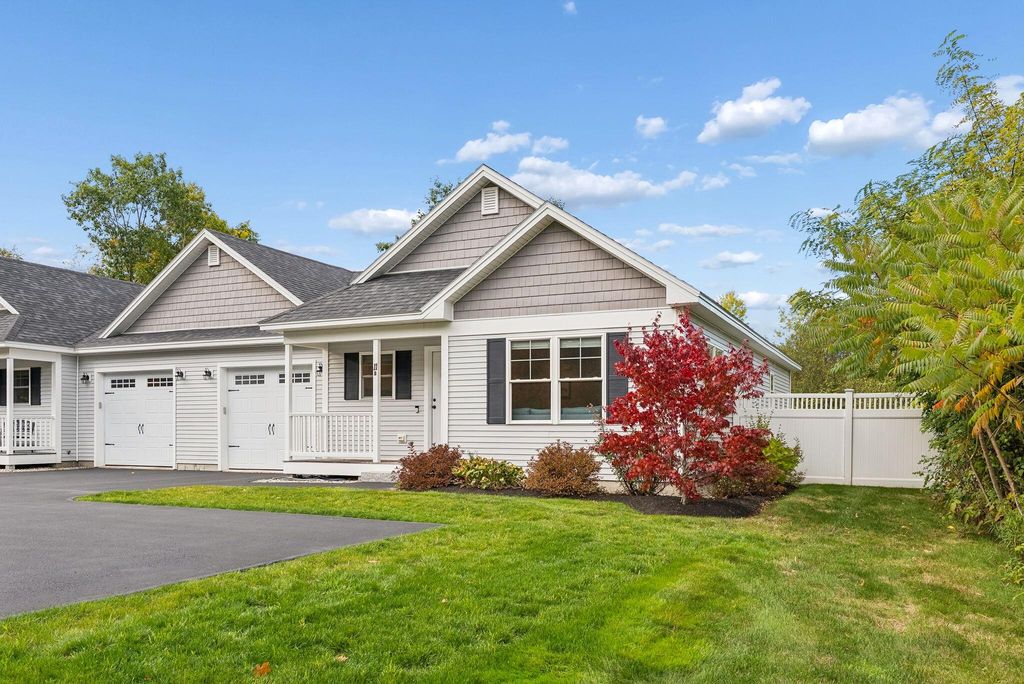 11 Kings Highway B, Cumberland, ME 04110 — photo 2