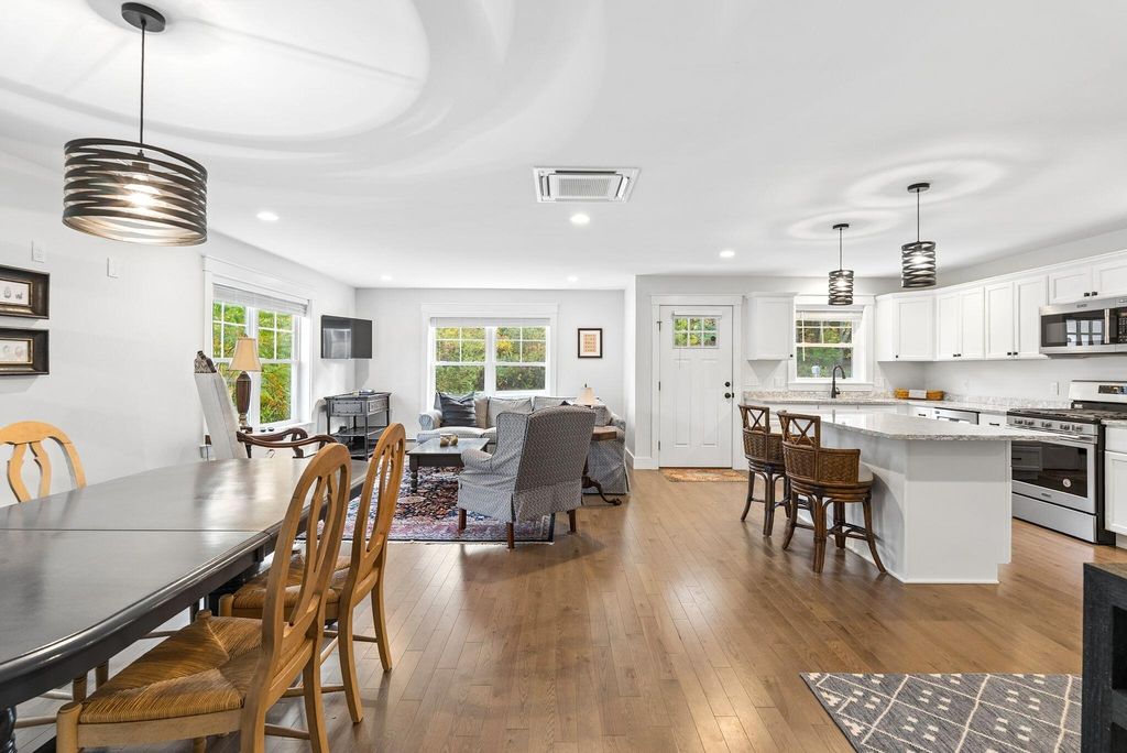 11 Kings Highway B, Cumberland, ME 04110 — photo 3