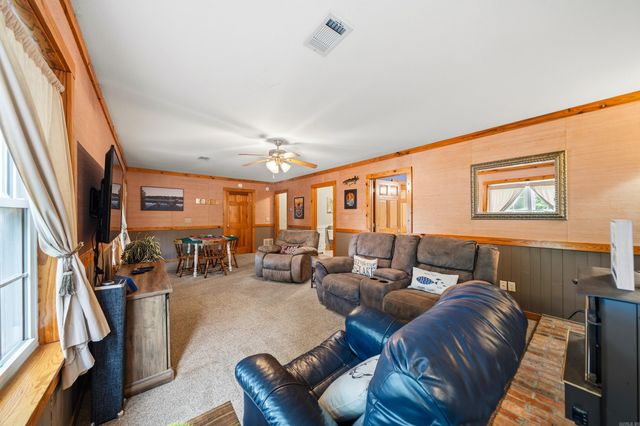 23 Fineza Way, Hot Springs Village, AR 71909