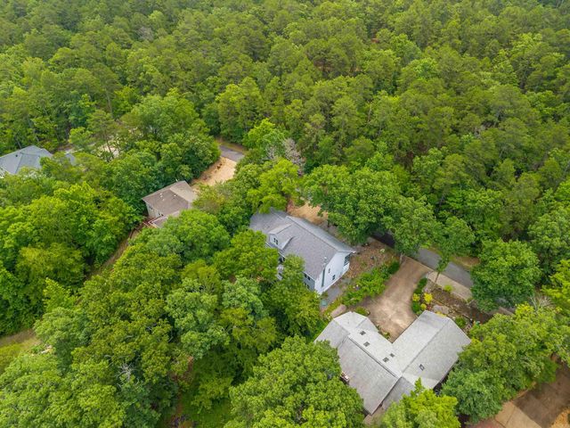 23 Fineza Way, Hot Springs Village, AR 71909