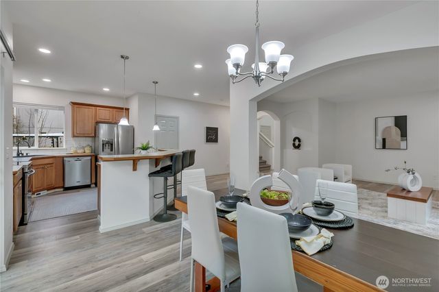 18727 87th Av Ct E, Puyallup, WA 98375