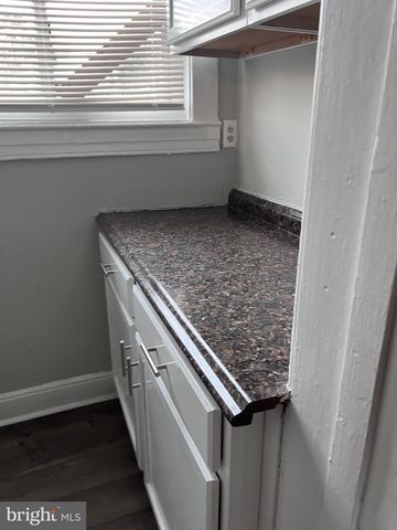 2625 E BIDDLE ST, Baltimore, MD 21213