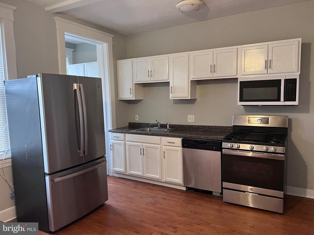 2625 E BIDDLE ST, Baltimore, MD 21213