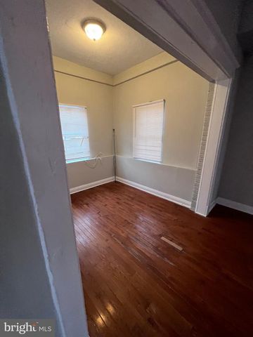 2625 E BIDDLE ST, Baltimore, MD 21213