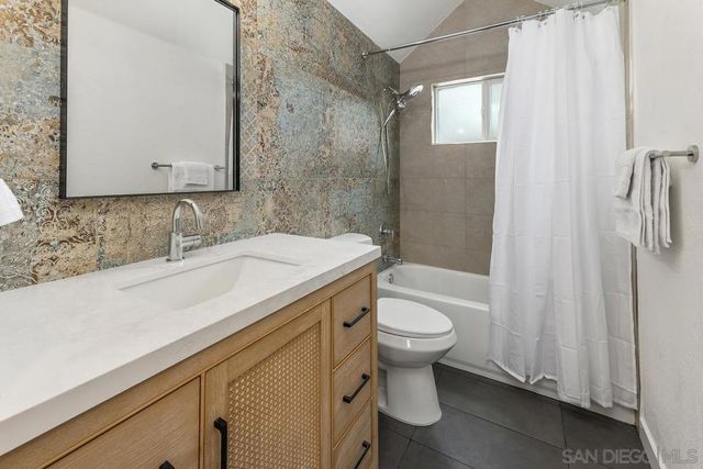 813 15 Isthmus Court, San Diego, CA 92109