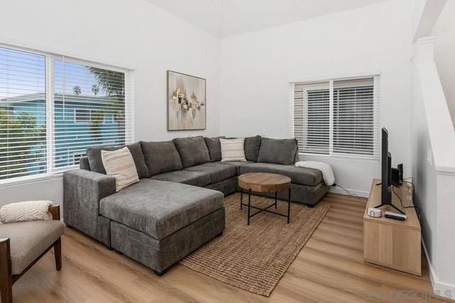 813 15 Isthmus Court, San Diego, CA 92109