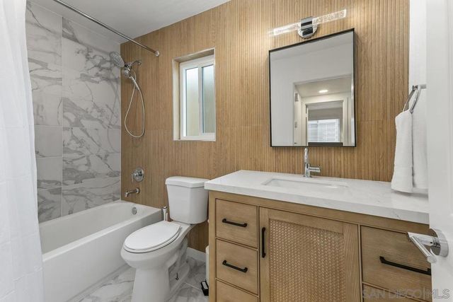 813 15 Isthmus Court, San Diego, CA 92109