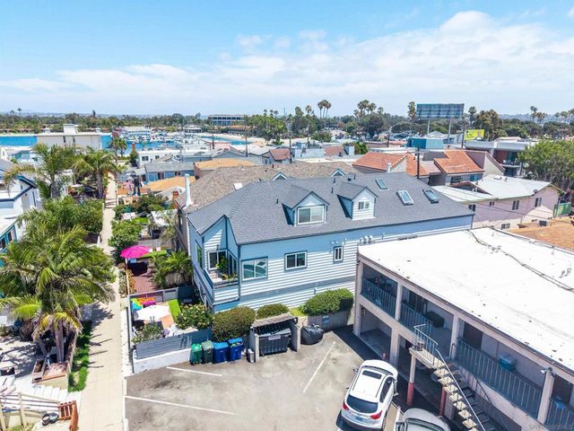 813 15 Isthmus Court, San Diego, CA 92109