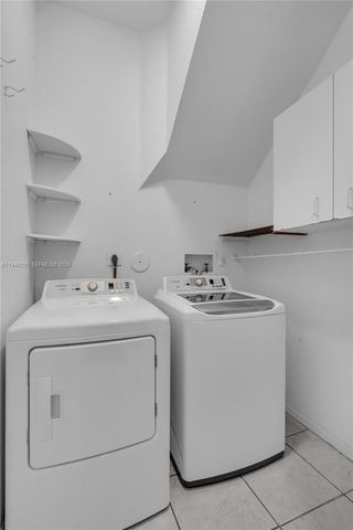 1413 SW 158th Ave, Pembroke Pines, FL 33027