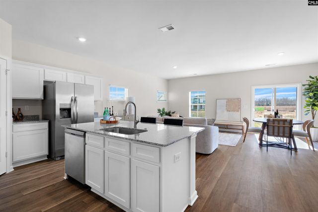 740 Gatestone Lane, Hopkins, SC 29061