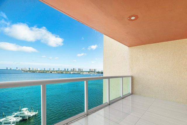 2650 Lake Shore Drive 1005, Riviera Beach, FL 33404