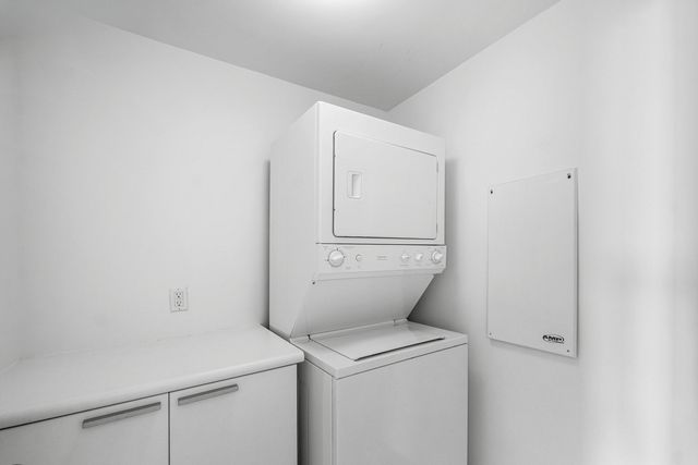 2650 Lake Shore Drive 1005, Riviera Beach, FL 33404