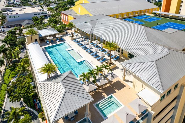 2650 Lake Shore Drive 1005, Riviera Beach, FL 33404