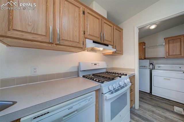 2560 Wheaton Drive, Colorado Springs, CO 80904