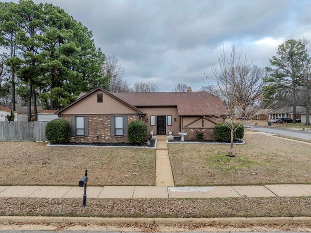 6256 HOLLY PARK DR, Memphis, TN 38141
