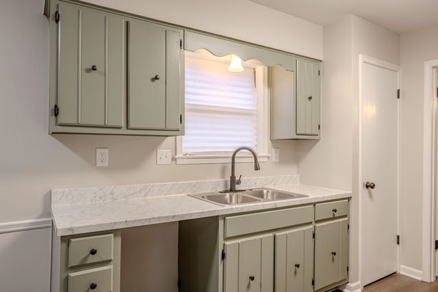 6256 HOLLY PARK DR, Memphis, TN 38141