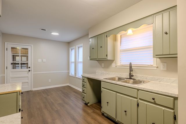 6256 HOLLY PARK DR, Memphis, TN 38141