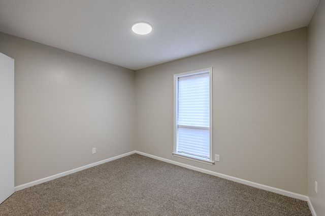 6256 HOLLY PARK DR, Memphis, TN 38141