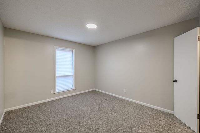 6256 HOLLY PARK DR, Memphis, TN 38141