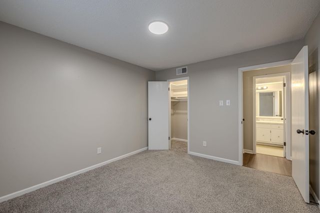 6256 HOLLY PARK DR, Memphis, TN 38141