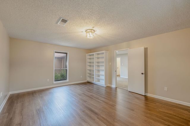 6256 HOLLY PARK DR, Memphis, TN 38141