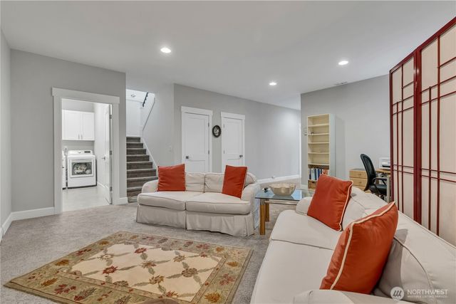 3877 Scott Lane, Gig Harbor, WA 98335