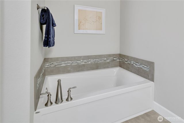 3877 Scott Lane, Gig Harbor, WA 98335