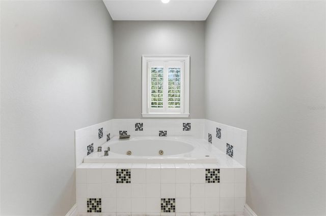 3817 W DALE AVENUE 4, Tampa, FL 33609